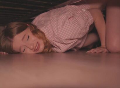 Poster of Chị kế mắc kẹt dưới gầm giường bị em trai hư chịch nát lồn